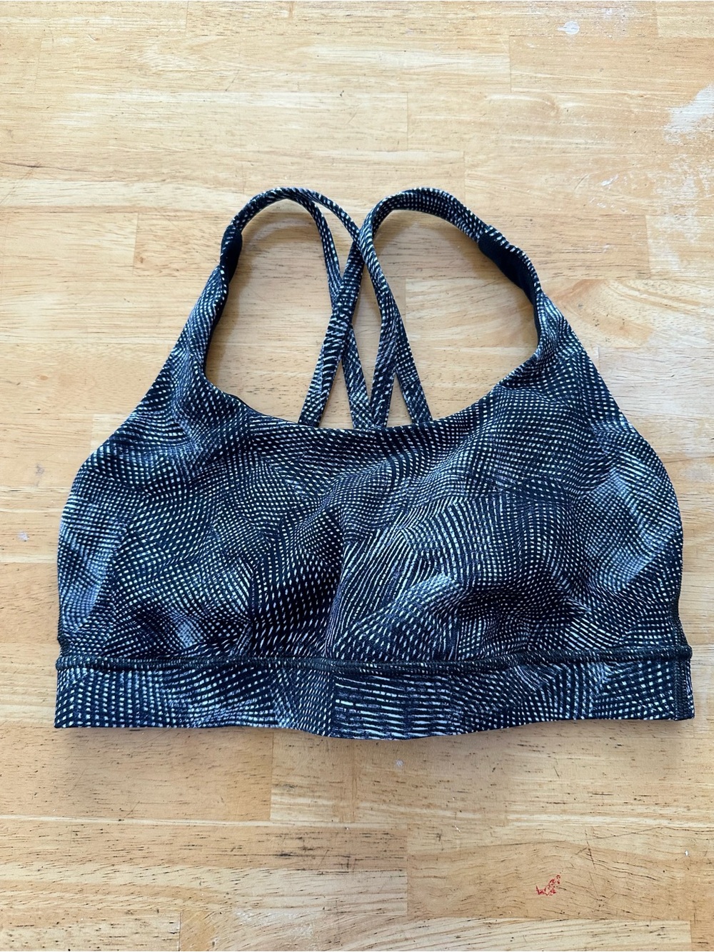 Lululemon sports bra size 6